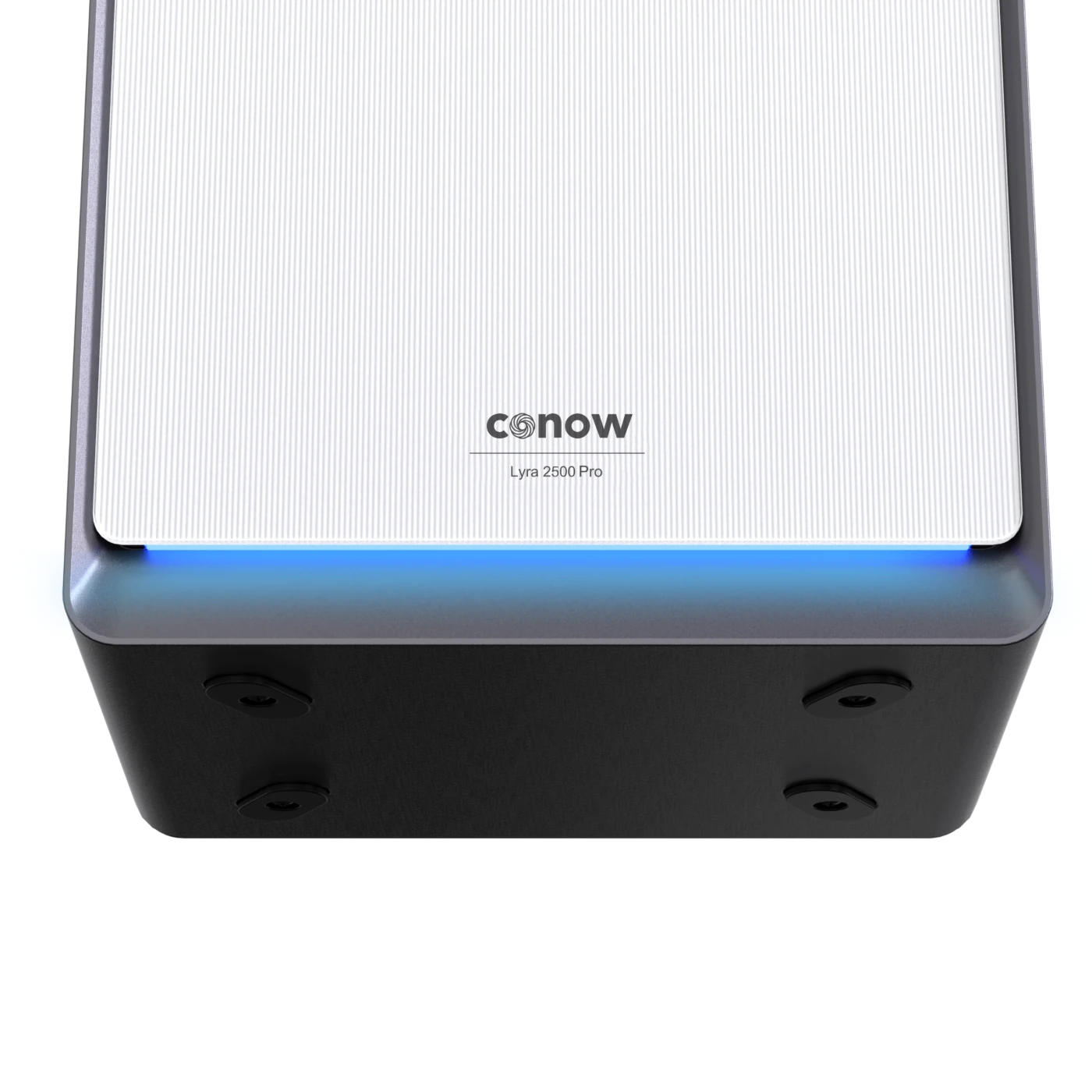 Conow Lyra 2500 Pro mit Solarmodul an der Hausfassade installiert